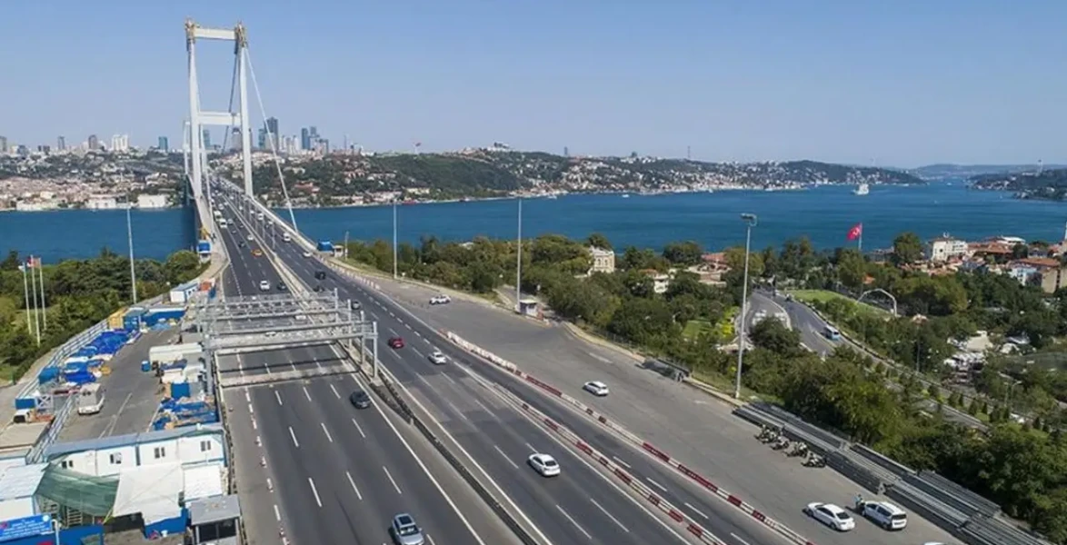 Sürücülere büyük kolaylık sunacak! İstanbul'a akıllı yol geliyor