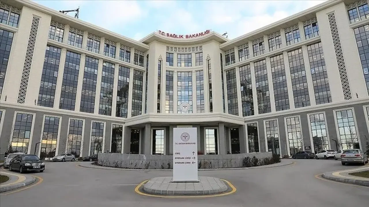 2025'te Sağlık Bakanlığı'ndan 3.658 İşçi Alımı İçin Kura Tarihleri Belli Oldu! 3