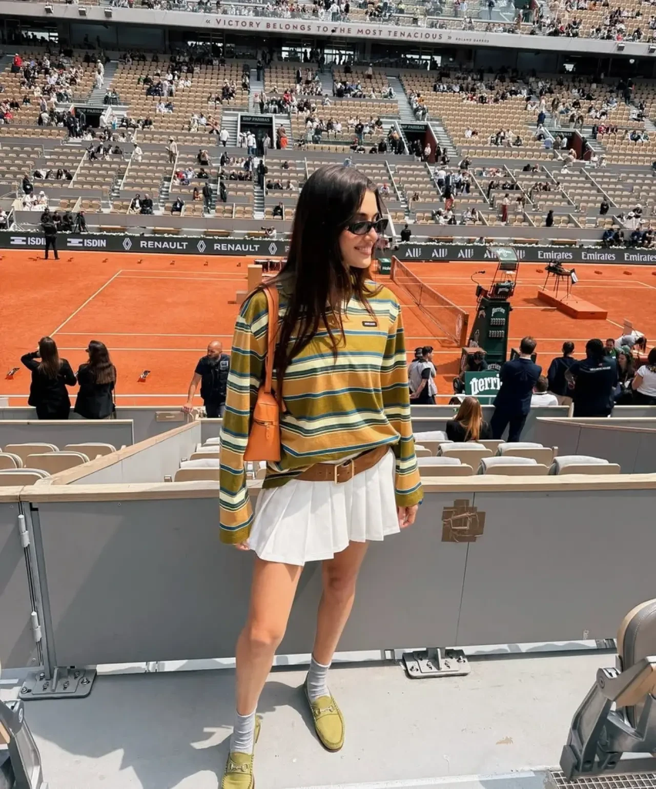 Hande Erçel'in Roland Garros'daki Şıklığı: Fiyatı İddialı! 5