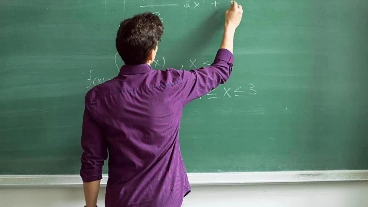 1 ve 19 Mayıs'ta Ek Ders Ücretleri Ödenecek mi?