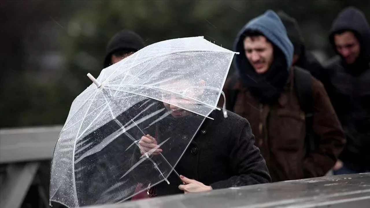 Meteoroloji uyarısı devam ediyor: Kuvvetli yağış ve fırtınaya dikkat