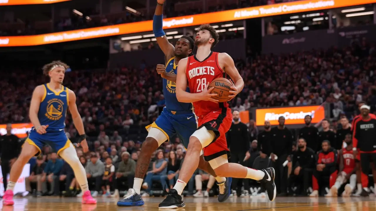 Alperen Şengün, Draymond Green ve Stephen Curry'i engelini geçti!