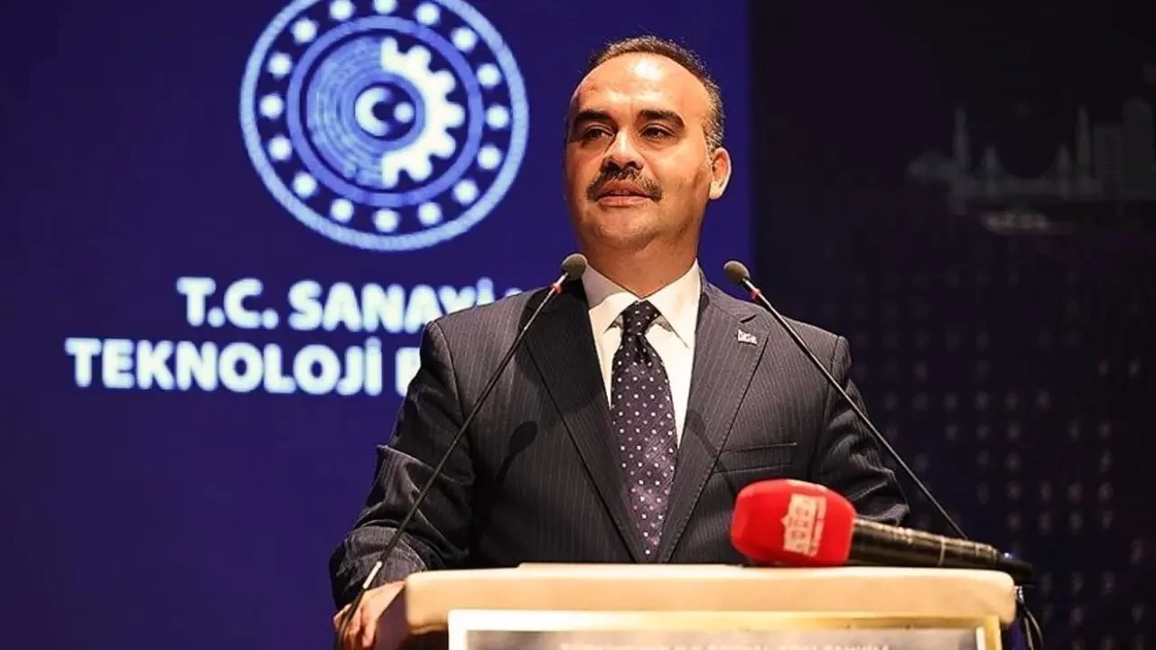 Bakan Kacır'dan elektrikli araç şarj altyapısı için ikinci çağrı: Yaygınlaşmasını amaçlıyoruz