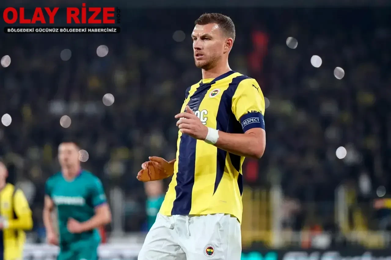 Fiorentina'dan Dzeko'ya Transfer Teklifi: Tecrübeli Forvet Arayışında