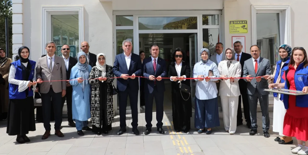 Bayburt’ta Yöresel El Sanatları Sergisine Yoğun İlgi