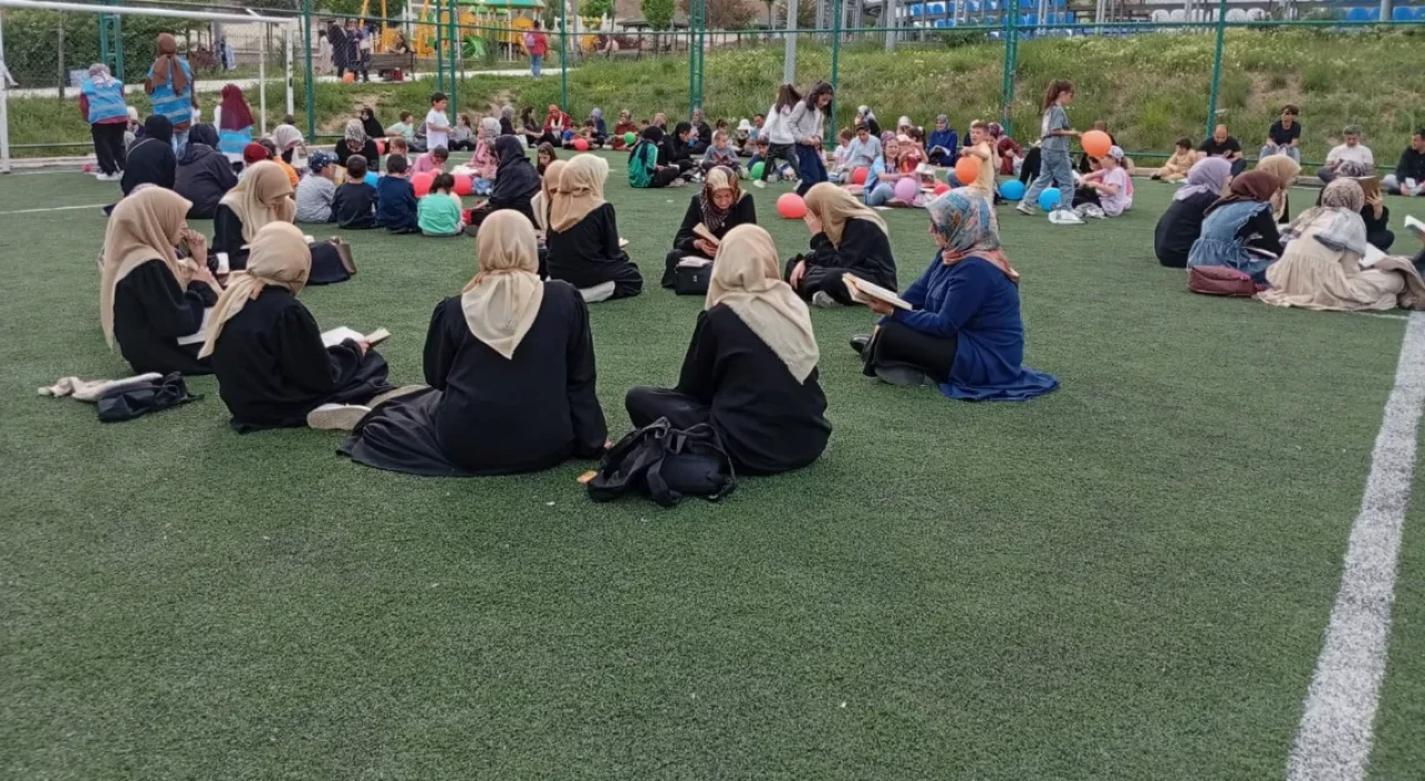 Oltu’da “Ecdada Vefa ve Ailemle Kitap Okuyorum” Etkinliği Düzenlendi