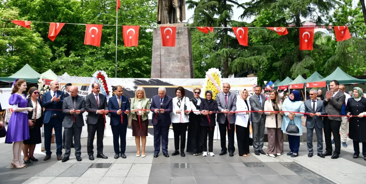 Trabzon’da “Hayat Boyu Öğrenme Haftası” Coşkuyla Başladı