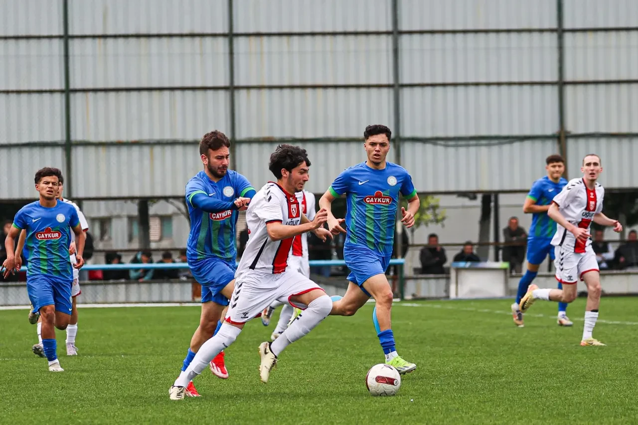 Rizespor u19 Samsunspor U19 maçında kazanan Rize oldu