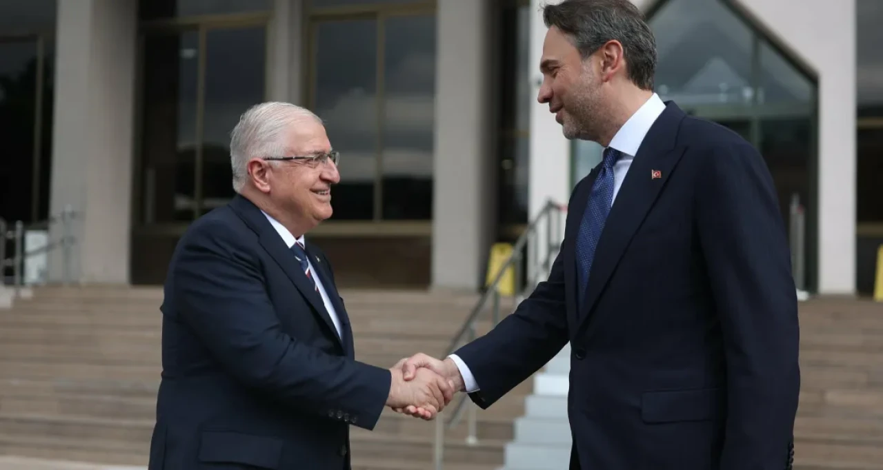 Bakan Güler ve Bayraktar Enerji ve Tabii Kaynaklar Bakanlığında Bir Araya Geldi