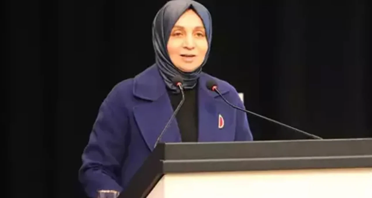 Erdoğan'ın Başdanışmanı Saadet Oruç'a Küfür Skandalı: Vatandaş Suç Duyurusunda Bulundu ve Kayıtları Açıkladı!