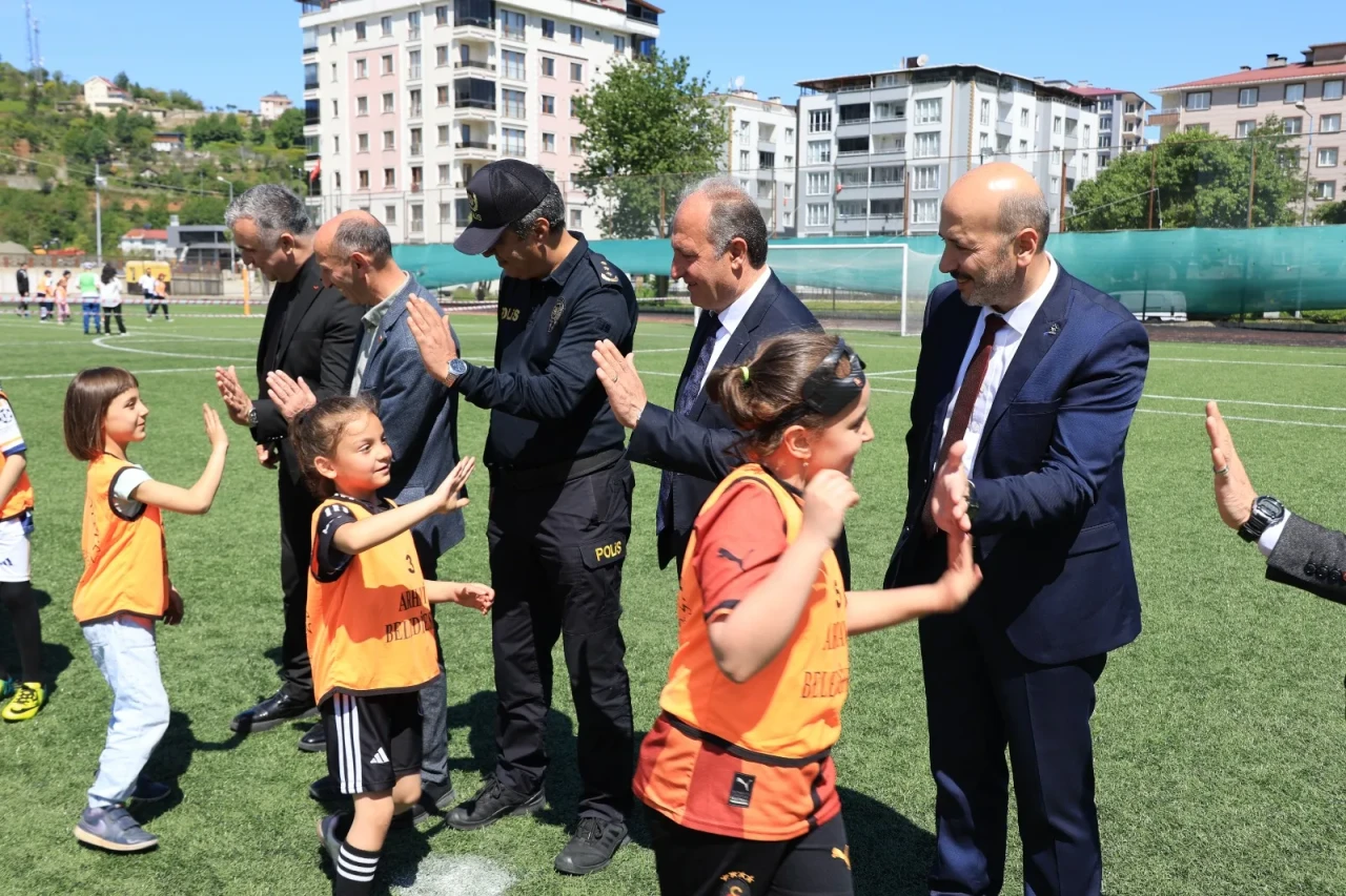 13. Arhavi Grassroots Herkes İçin Futbol Şenliği’nin 6. Etabı Yapıldı...
