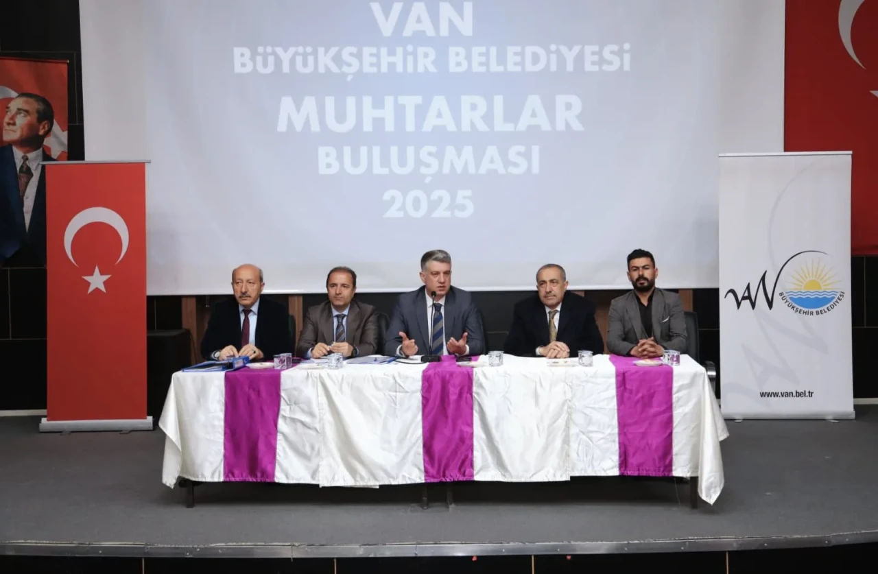 Van Büyükşehir Belediyesi, Muhtarlarla Saray ve Özalp’te Buluştu