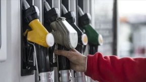 Orta Doğu gerginliği petrol fiyatlarını zirveye taşıdı, akaryakıta yeni zamlar geliyor!