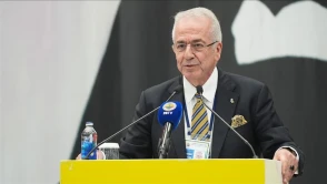 Bilecik, karalama kampanyaları nedeniyle Fenerbahçe'den istifa etti, mali bağımsızlık için umutlu mesajlar verdi