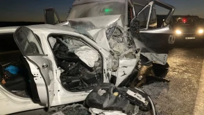 Sincan'da trafik faciası: Ters yolda gelen otomobil minibüsle çarpıştı, bir ölüm bir yaralı!