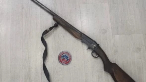 Afyonkarahisar'da Emniyet denetimlerinde 21 aranan kişi yakalandı, ruhsatsız silah ve yasaklı madde ele geçirildi