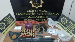 Dörtyol'da Uyuşturucu ve Silah Operasyonunda Gözaltı ile Ele Geçirilen Mühimmatlar Şaşırttı