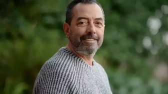 Tiyatrocu Turgay Kantürk Kimdir: Aslen Nereli, Kaç Yaşında, Hangi Dizilerde Rol Aldı, Evli mi?