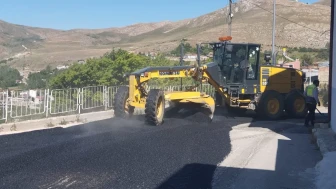 Bayburt Belediyesi Fen İşleri Ekiplerinden Mahallelere Yoğun Mesai