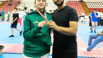 Artvinli Zeynep Torun, Tekvando'da Türkiye İkincisi oldu!