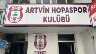 Artvin Hopaspor'da Yönetim Krizi: Taraftarlar Destek Çıktı, Başkan Adayı Bekleniyor