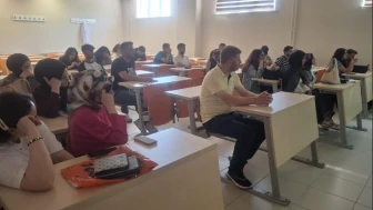 Bitlis Eren Üniversitesi'nde Kadına Yönelik Şiddete Karşı Farkındalık Etkinlikleri Düzenlendi