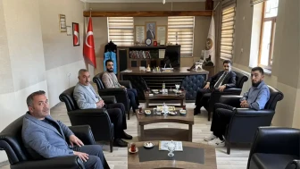 Özalp Kaymakamı, Hac dönüşü Müftü Şentürk ile anlamlı bir ziyarette buluştu