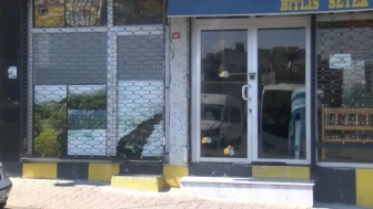 Küçükçekmece'deki derneğe silahlı saldırı: Maddi hasar var, ölü veya yaralı yok