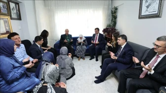 Erdoğan'dan 15 Temmuz Şehit Annelerine Duygusal Ziyaret ve Filistin'e Bağış Müjdesi