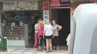 Gemlik'te 4.3 büyüklüğünde deprem anında kuaförde panik dolu anlar kamerada!