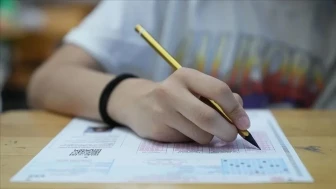2025 LGS tercih süreci başladı: Kontenjanlar ve yüzdelik dilimler öğrencilere rehberlik ediyor