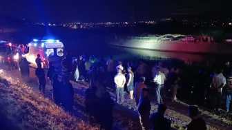 Kahramanmaraş'ta trafik kazasında baba ve oğlu hayatını kaybetti, anne ve diğer çocuk yaralı kurtarıldı