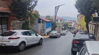 Andırın'da Sıcak Havadan Nefes Aldıran Sağanak Yağışlar ve Artan İlgi