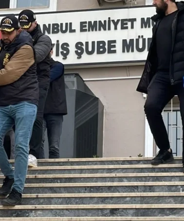 İstanbul'da Dolandırıcılık Operasyonu: 5 Zanlı Tutuklandı! 1 Zanlı Rize'den çıktı