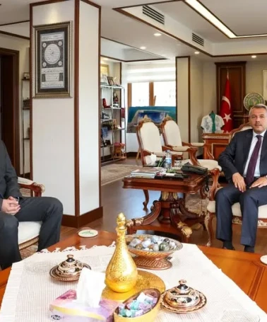 Rize'de Yeni Telekom Müdürü İsmail Kelleci, Validen Hedefler ve Destek Aldı
