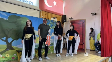 Arhavi Gençlik Merkezi'nde Çocuk Tiyatrosu Büyük İlgi Gördü