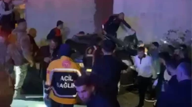 Şırnak'ta feci kaza! Otomobil duvara çarptı: 2 genç hayatını kaybetti
