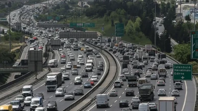 Tatil bitti, İstanbul'da trafik çilesi başladı: Yoğunluk yüzde 75'in üzerinde