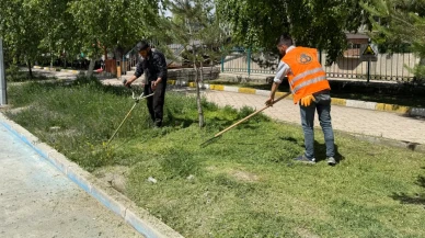 Oltu’da Park ve Bahçelerde Bahar Temizliği Sürüyor