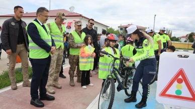 Iğdır’da Trafik Haftası Etkinlikleriyle Bilinçli Nesiller Yetişiyor
