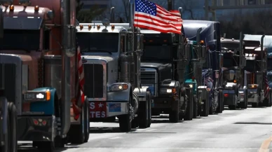 Kamyon Şoförlerine İngilizce Zorunluluğu: Trump Yönetiminden Yeni Kararname