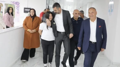 Başkan Tanğlay, Kadın Yaşam Merkezi’ni Ziyaret Etti