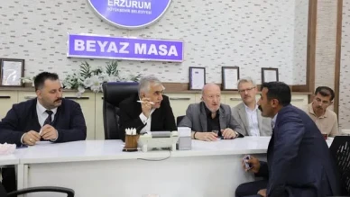 Erzurum Belediyesi Halk Günü'nde Vatandaşların Taleplerini Dinledi