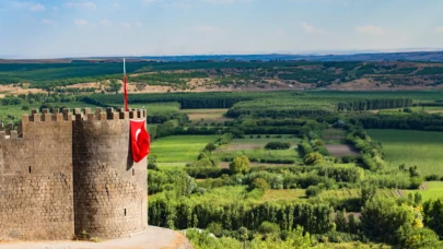 Diyarbakır’da Gezilecek Yerler: Surlar, Hanlar ve Lezzet Durakları