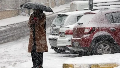 Kar soğukları geri döndü! Meteoroloji'den kuvvetli yağış uyarısı: Sıcaklıklar düşüyor...