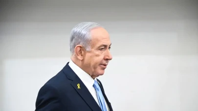 Netanyahu, Macaristan ziyareti öncesinde İsrailliler tarafından havalimanında protesto edildi
