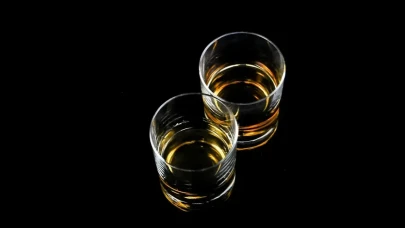 Viski Fiyatları 2025! Red Label, 50’lik, Chivas Regal, Jameson, Jack Daniel’s Ne Kadar? En Ucuz Viski Kaç TL?