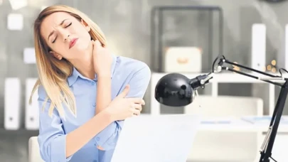 Masa başı çalışanların kabusu bel, boyun ve sırt ağrıları