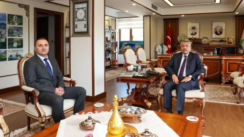 Rize'de Yeni Telekom Müdürü İsmail Kelleci, Validen Hedefler ve Destek Aldı
