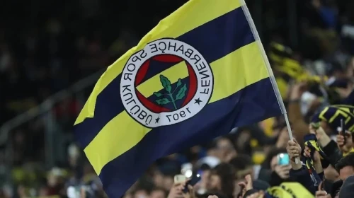 Fenerbahçe, Brown'u 8.5 milyon euroya transfer etti, 4+1 yıllık sözleşme imzaladı
